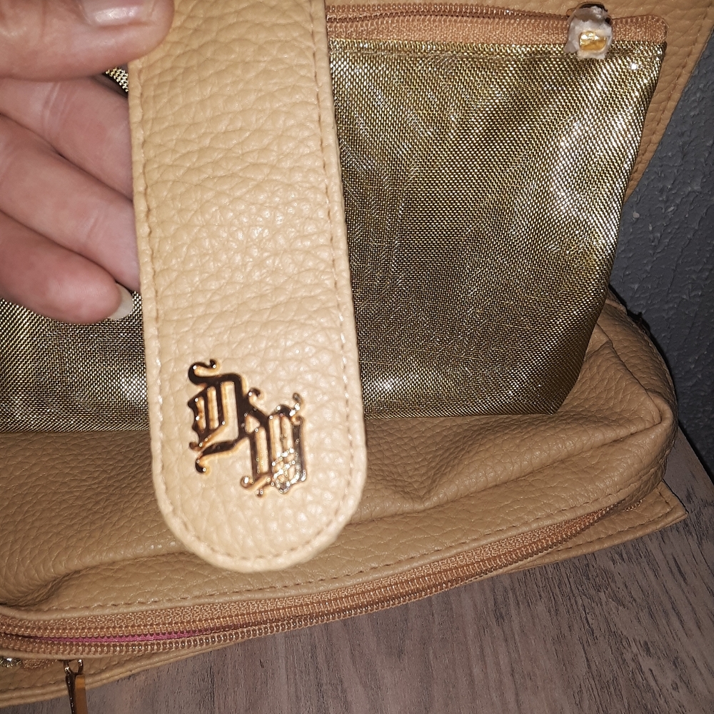 Versace profumi tan leather clutch bag - Picture 6 of 11
